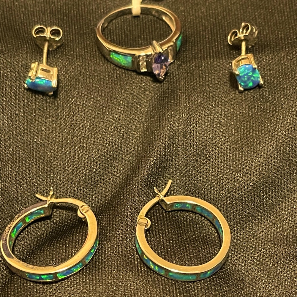 Nice butterfly set watch earrings